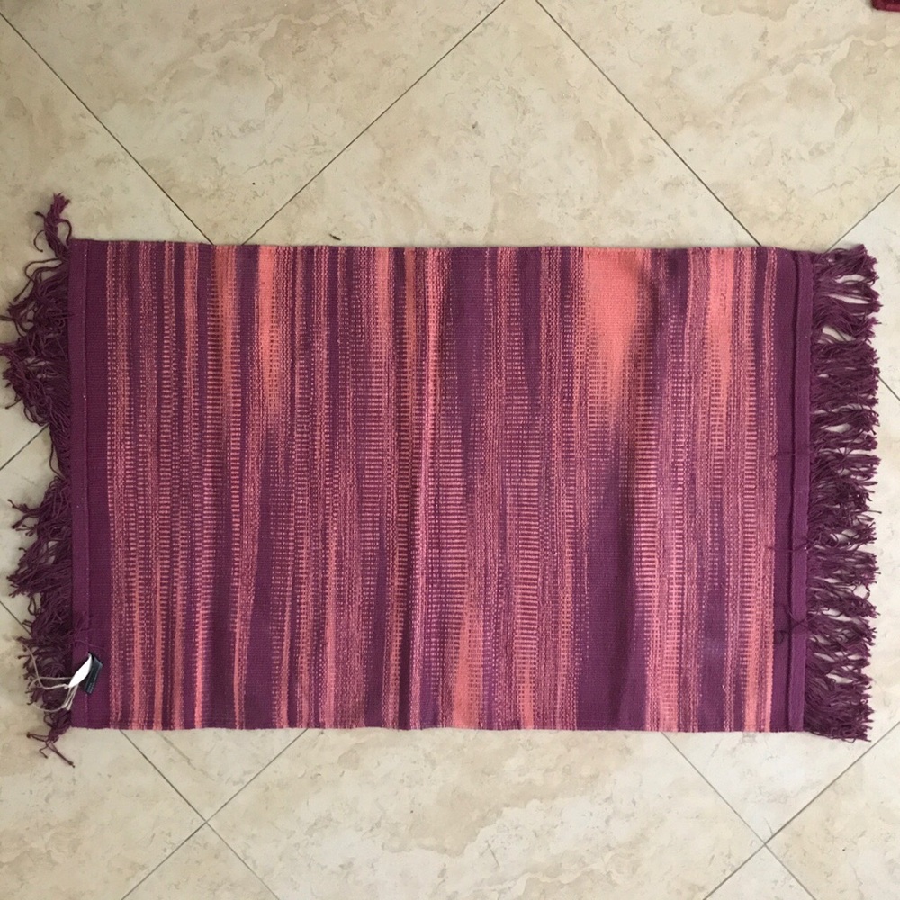Cute accent rug